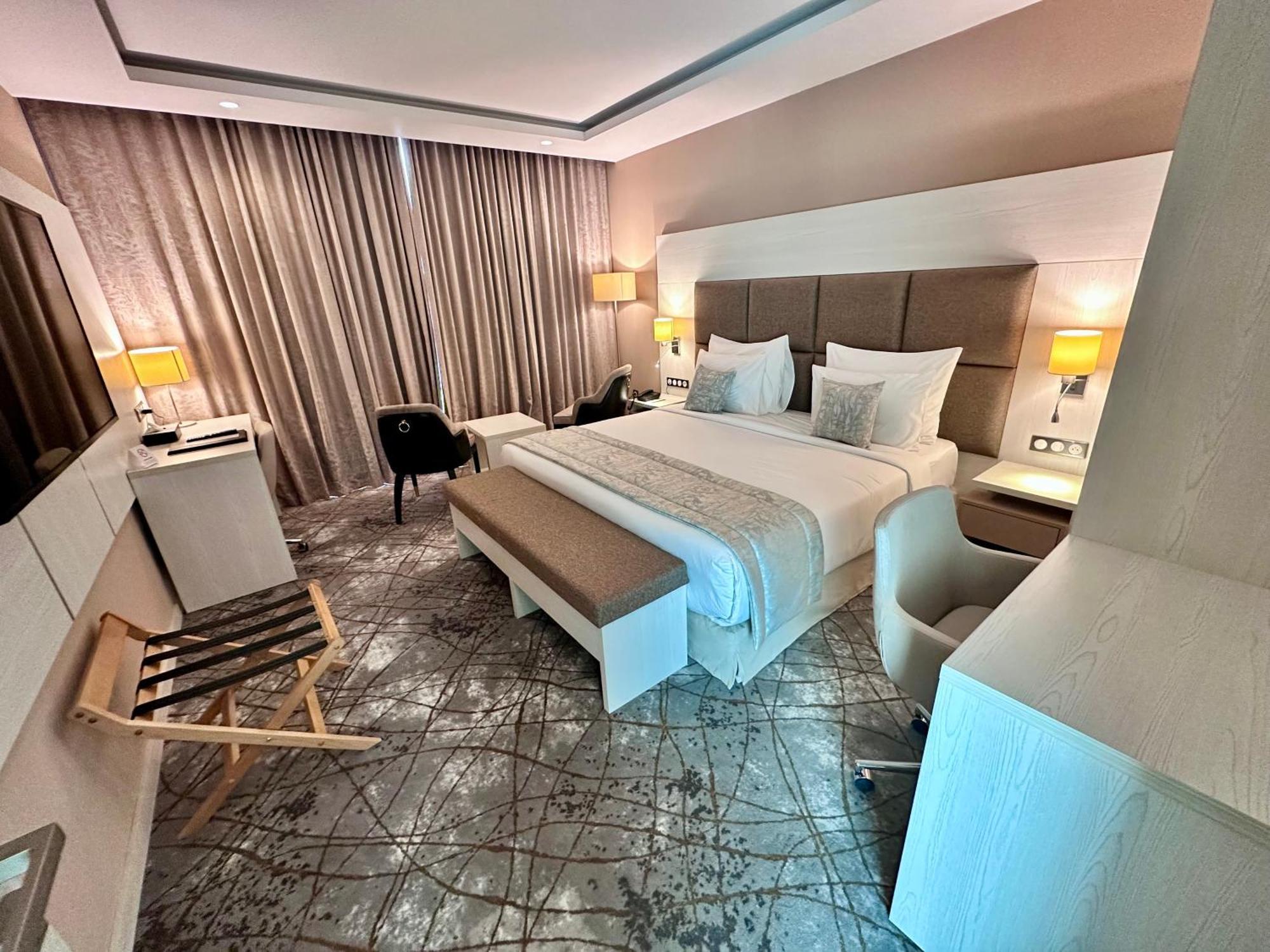 2H Hotel Oran Exteriér fotografie