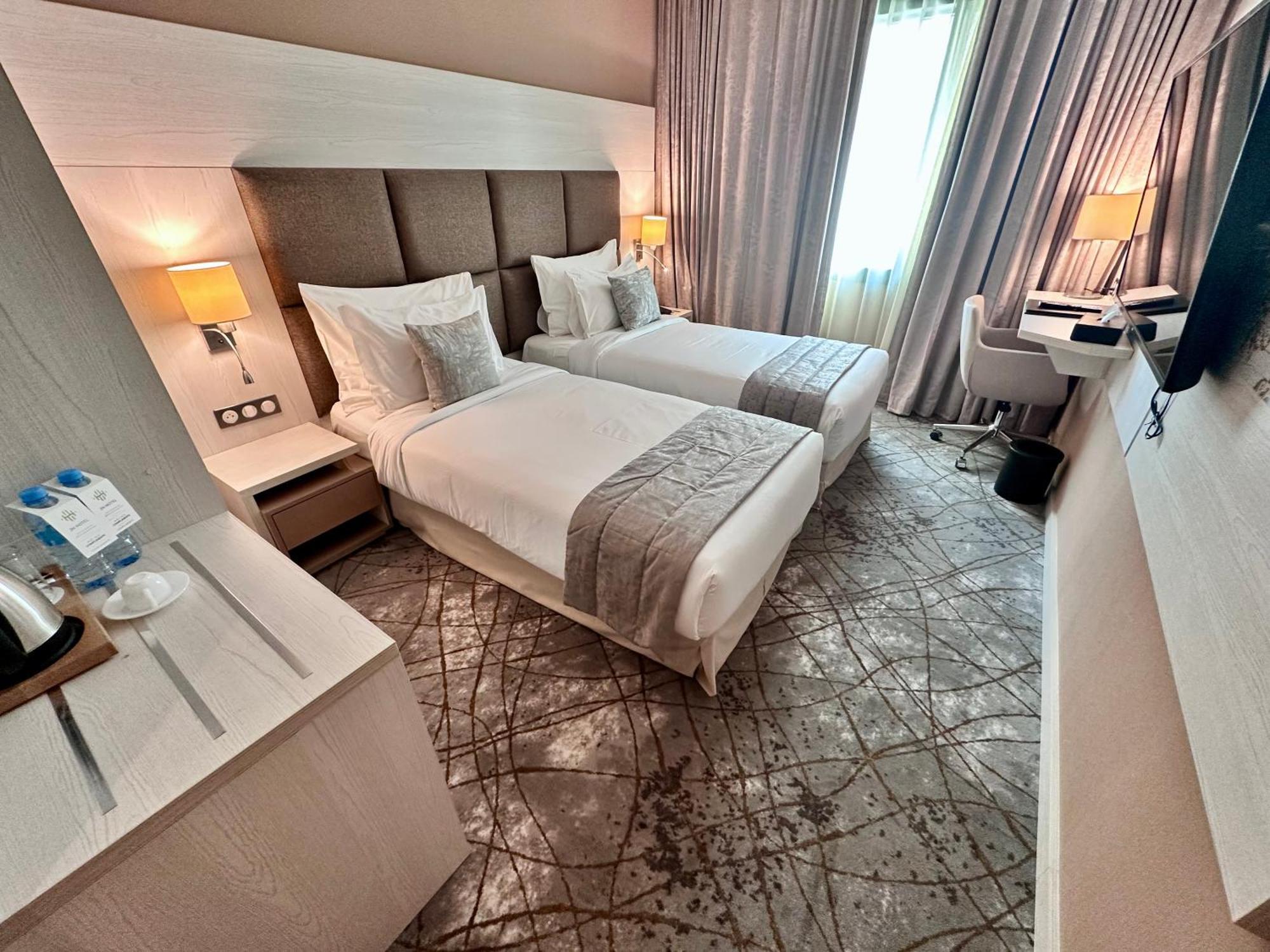 2H Hotel Oran Exteriér fotografie